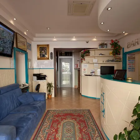 Otel Parking Giardino 3*
