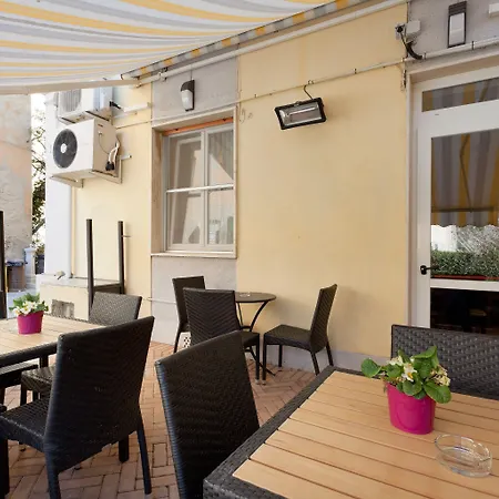 Parking Giardino Otel