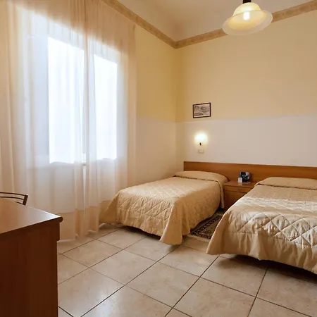 Otel Parking Giardino Livorno